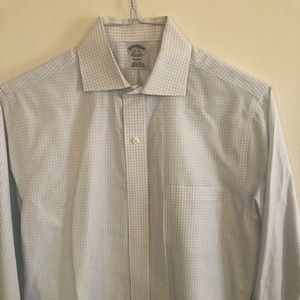 Men’s Brooks Brothers dress shirt 15x33